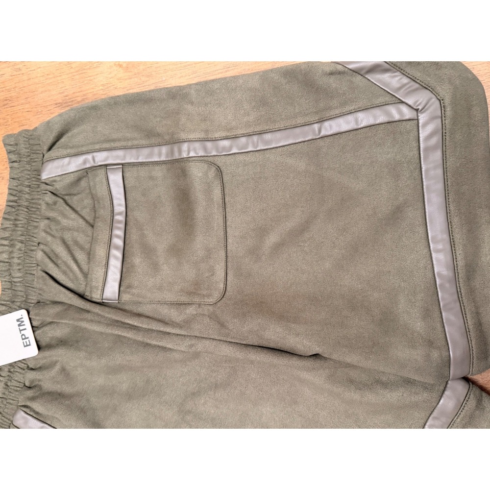 EPTM Mens Olive Green Faux Suede Shorts Streetwear Athletic Small NWT - Picture 9 of 9